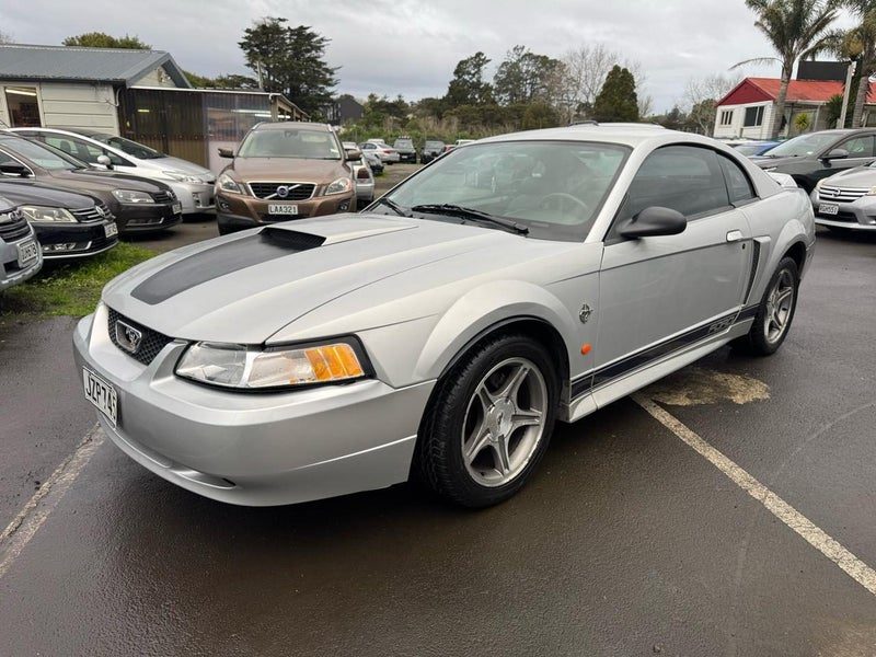 1999 Ford Mustang GT 35th anniversary
