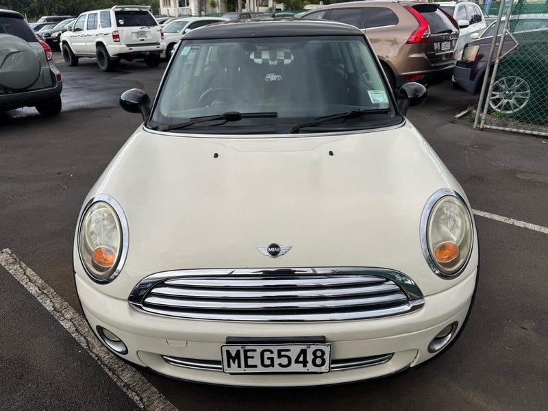 2008 MINI Cooper 126,000KM | 6 SPEED AUTO | 2 KEYS, photo 2
