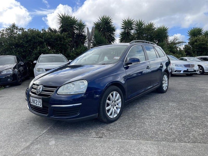 2009 Volkswagen Golf Variant 1.4L turbo Low kms!