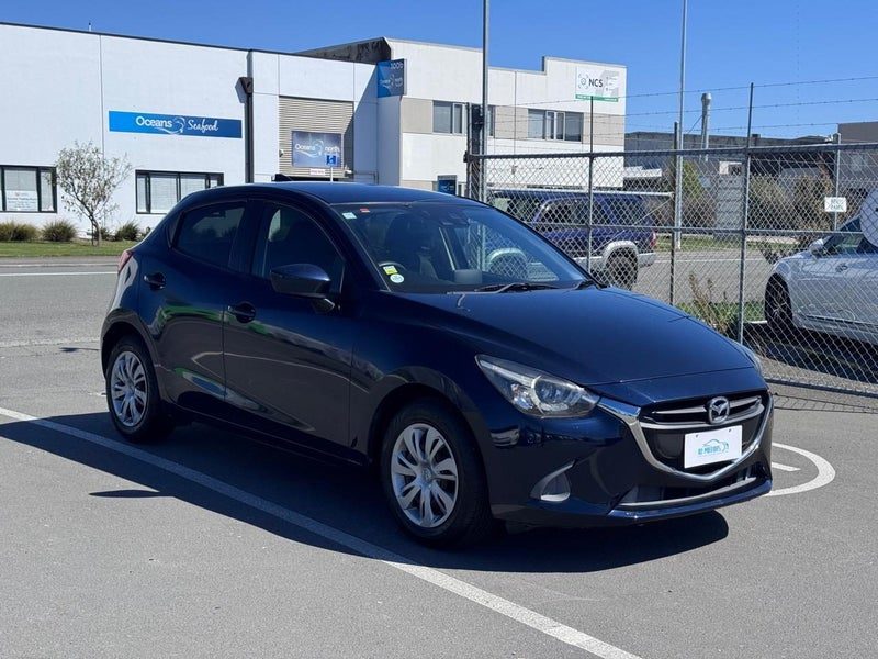 2015 Mazda Demio 13S Push Button Start, photo 3