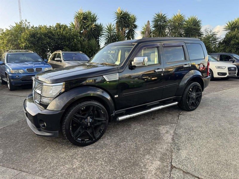 2008 Dodge Nitro 4X4 22 wheels!