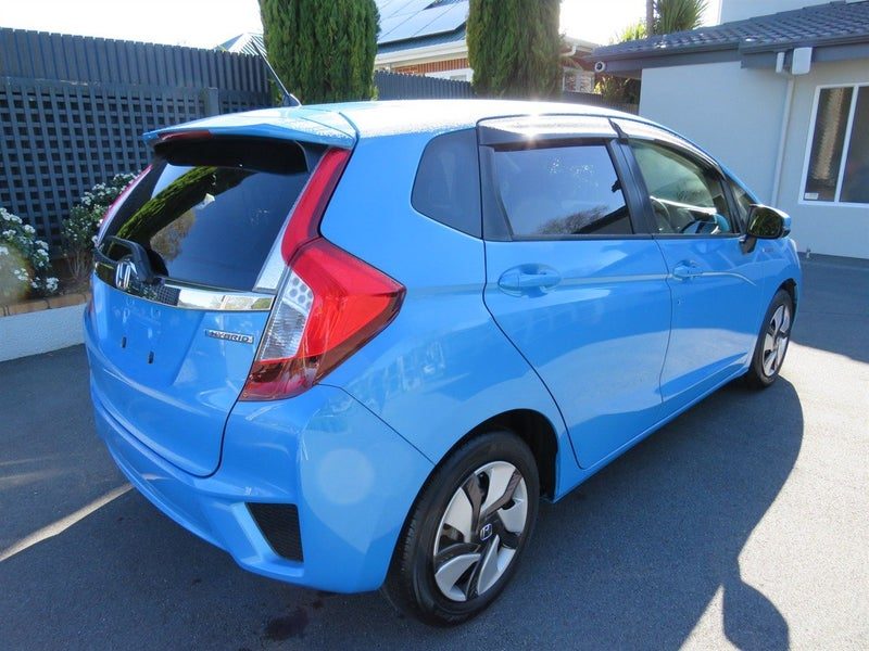 2014 Honda Fit Hybrid L Package, photo 3