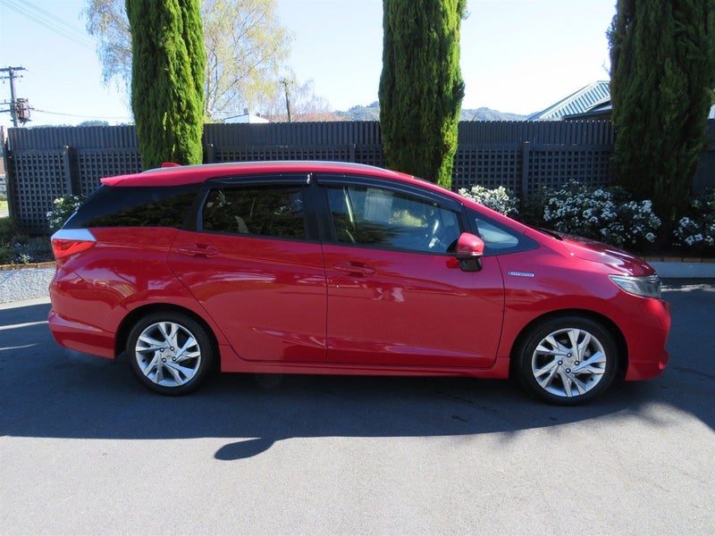 2015 Honda Shuttle Hybrid Z, photo 2