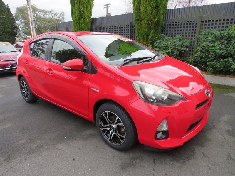 2013 Toyota Aqua G