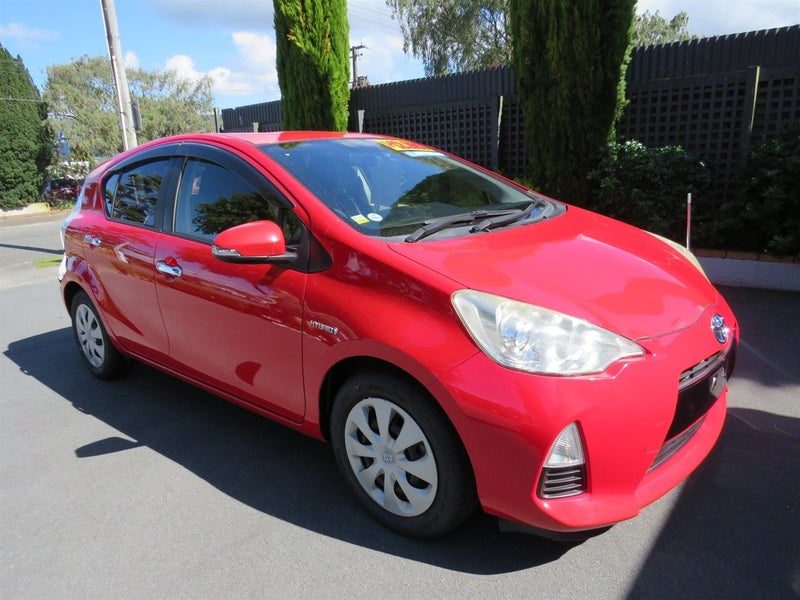 2013 Toyota Aqua G