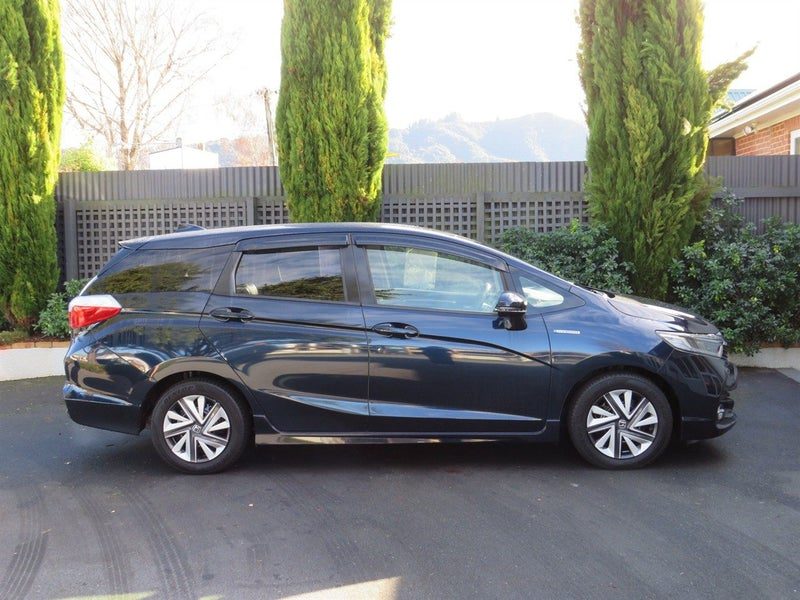 2015 Honda Fit Shuttle, photo 2