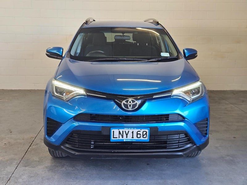2018 Toyota RAV4 GX, photo 2