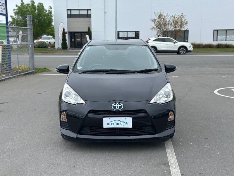 2012 Toyota Aqua G, photo 2