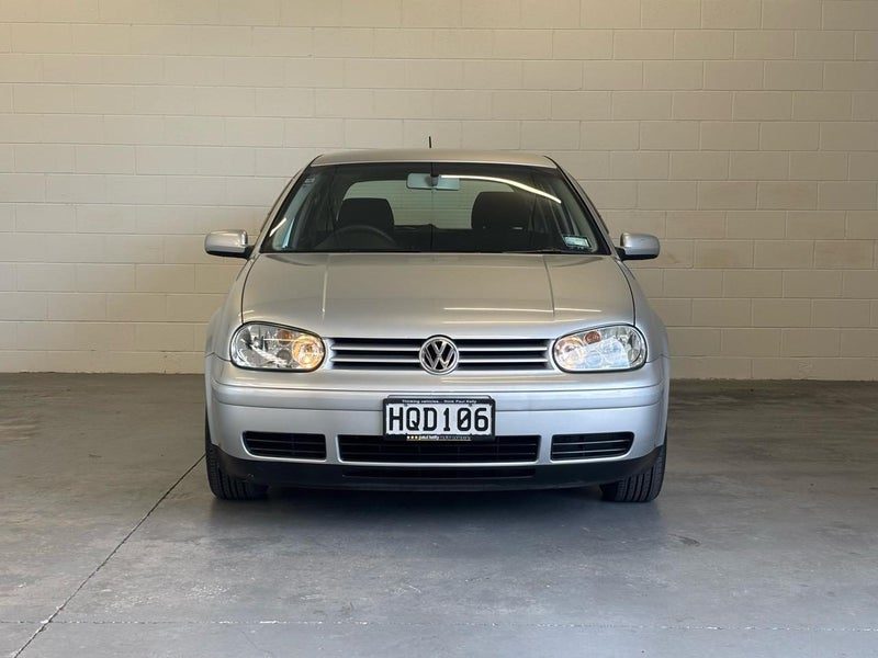 2003 Volkswagen Golf, photo 2