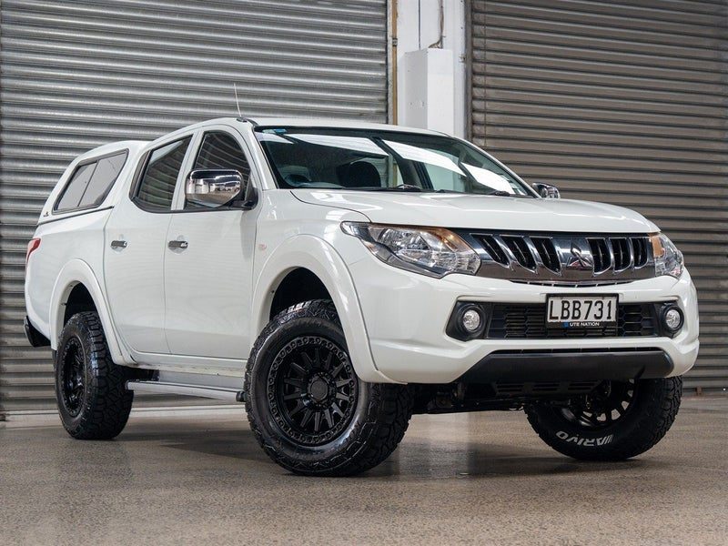 2017 Mitsubishi Triton DC GLXR 5AT 2.4D/4WD