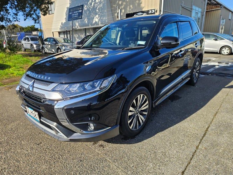2018 Mitsubishi Outlander 7 Seater, photo 3