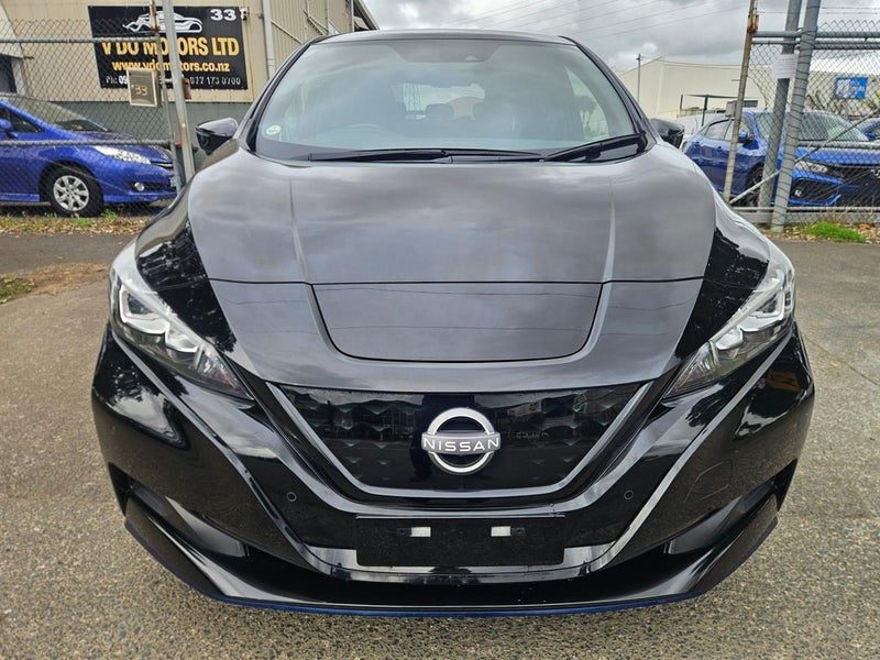 2021 Nissan Leaf X, photo 2
