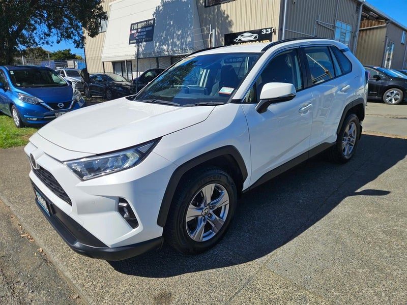 2022 Toyota RAV4 GX, photo 3
