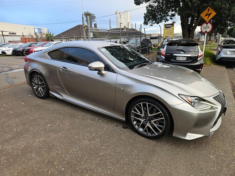 2017 Lexus RC300h F Sport