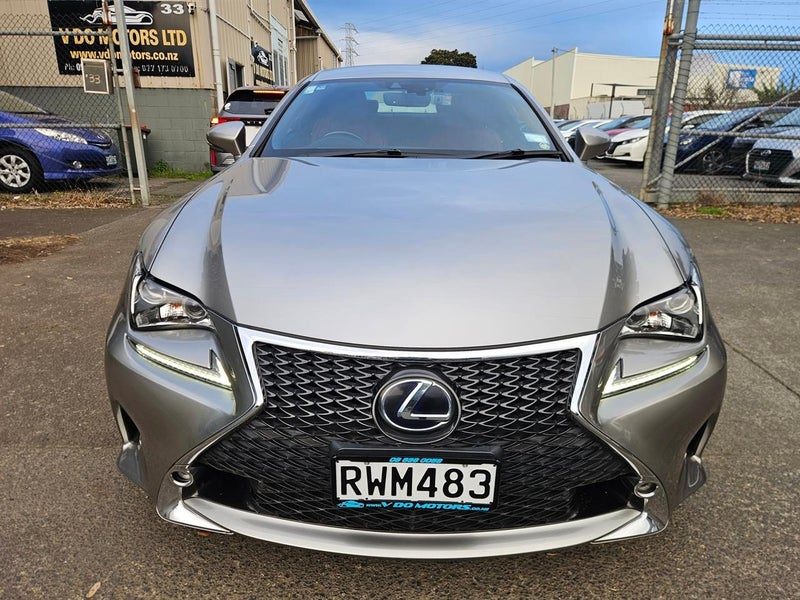 2017 Lexus RC300h F Sport, photo 2