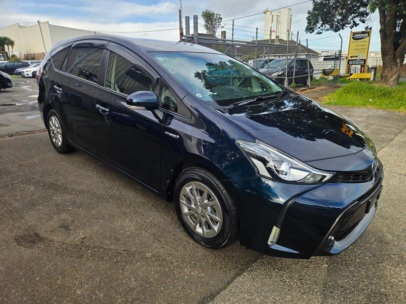 2019 Toyota Prius Alpha