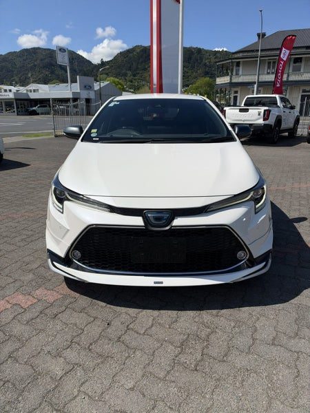 2020 Toyota Corolla Touring, photo 2