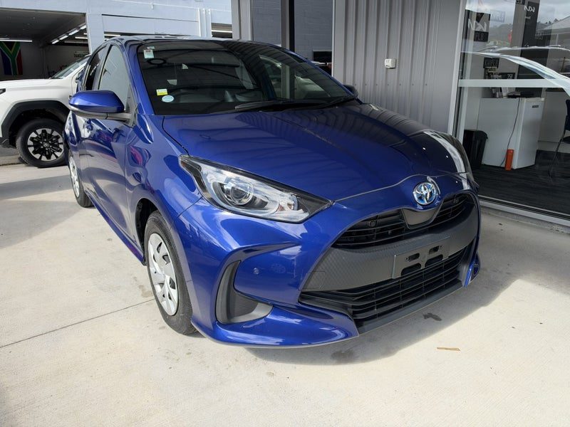 2021 Toyota Yaris Hybrid X -