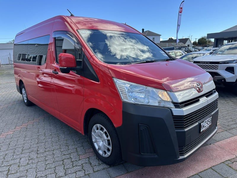 2021 Toyota Hiace 12 Seater Minibus