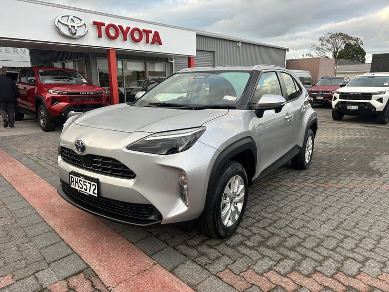 2025 Toyota Yaris Cross GX, photo 3