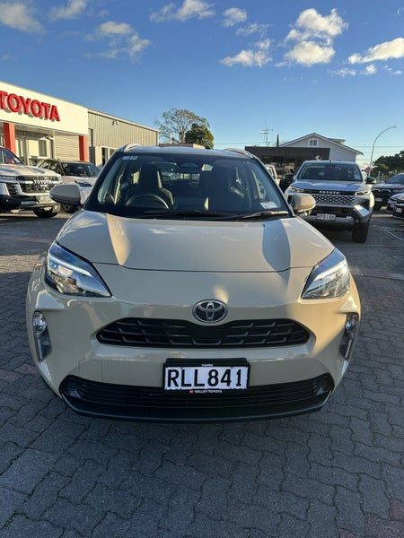 2025 Toyota Yaris Cross GX, photo 2