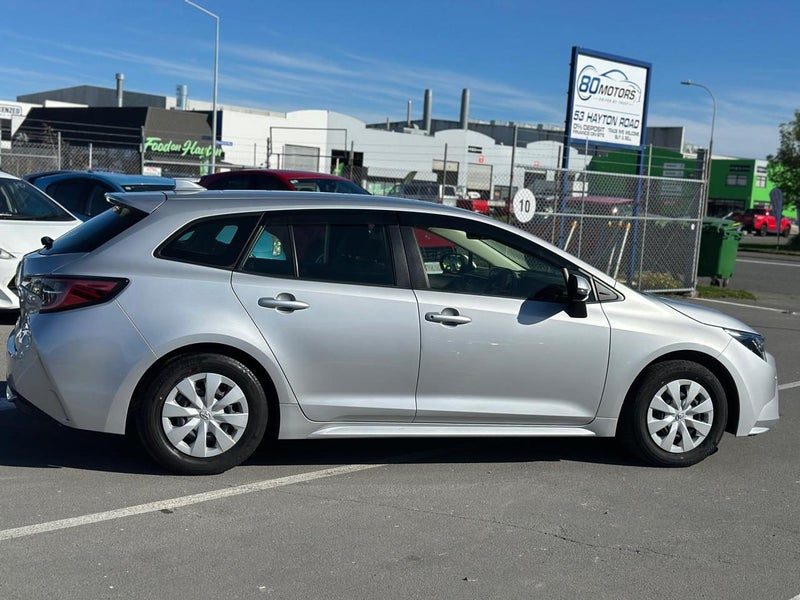 2023 Toyota Corolla Touring Facelift, Hybrid, photo 2