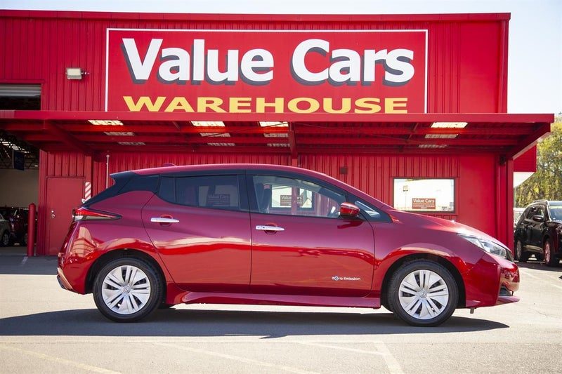 2022 Nissan Leaf S, photo 3