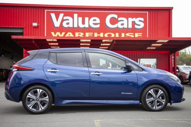 2017 Nissan Leaf G, photo 3
