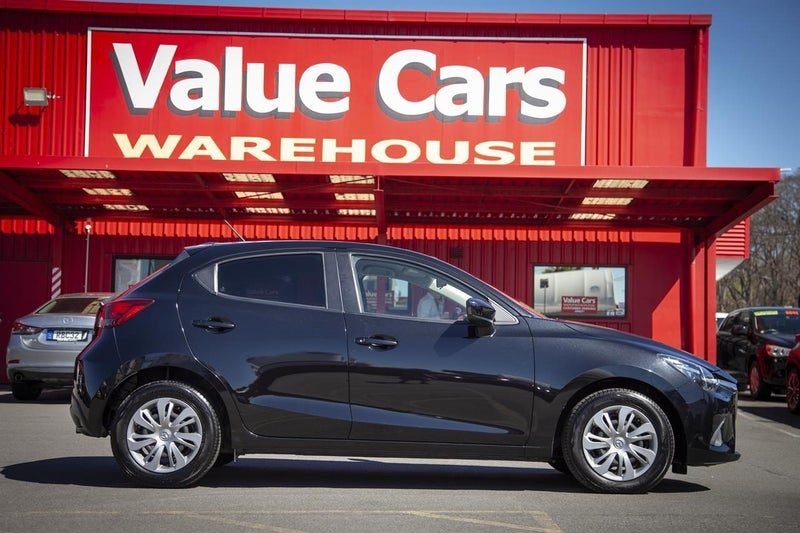 2015 Mazda Demio 13S, photo 3