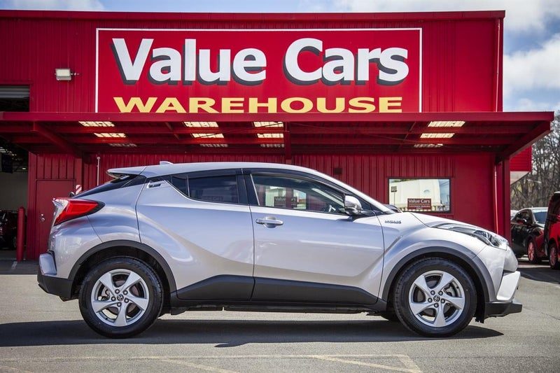 2017 Toyota C-HR Hybrid S, photo 3