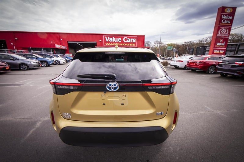 2020 Toyota Yaris Cross Hybrid Z, photo 2