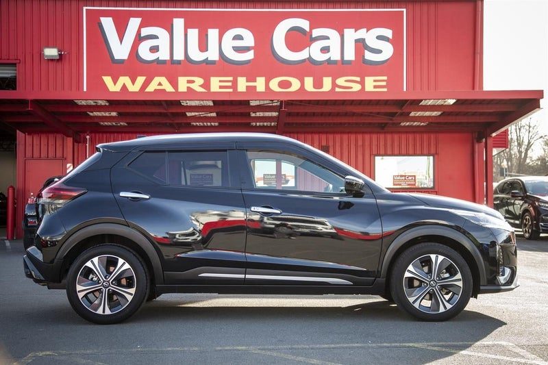 2020 Nissan Kicks X 2-Tone Interior Edition, photo 3