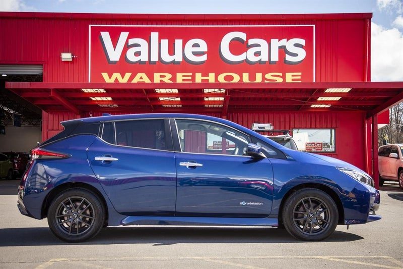 2022 Nissan Leaf S, photo 3