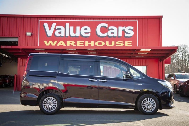 2015 Toyota Esquire Hybrid GI, photo 3