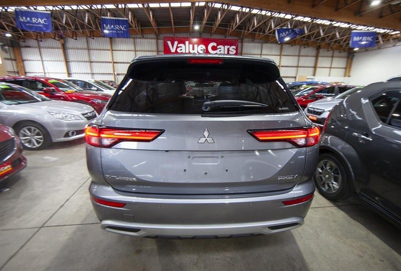 2022 Mitsubishi Outlander PHEV G 4WD, photo 2