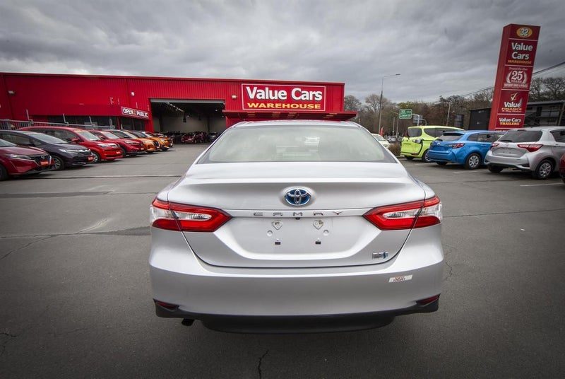 2017 Toyota Camry X, photo 2
