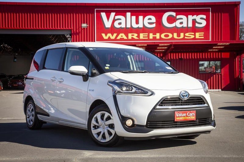 2017 Toyota Sienta Hybrid G