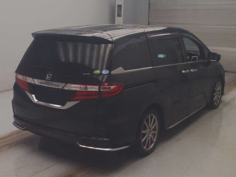 2015 Honda Odyssey Absolute 7 Seater, Luxury Seats, photo 2
