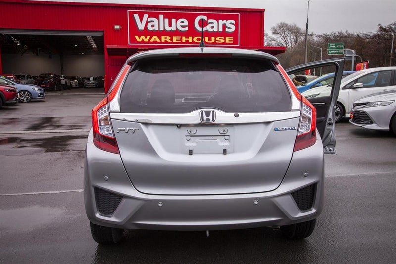 2014 Honda Fit Hybrid, photo 2