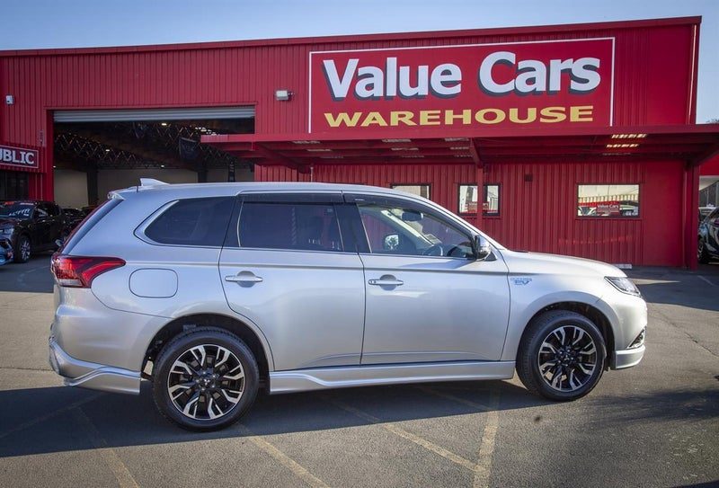 2018 Mitsubishi Outlander PHEV 4WD, photo 3