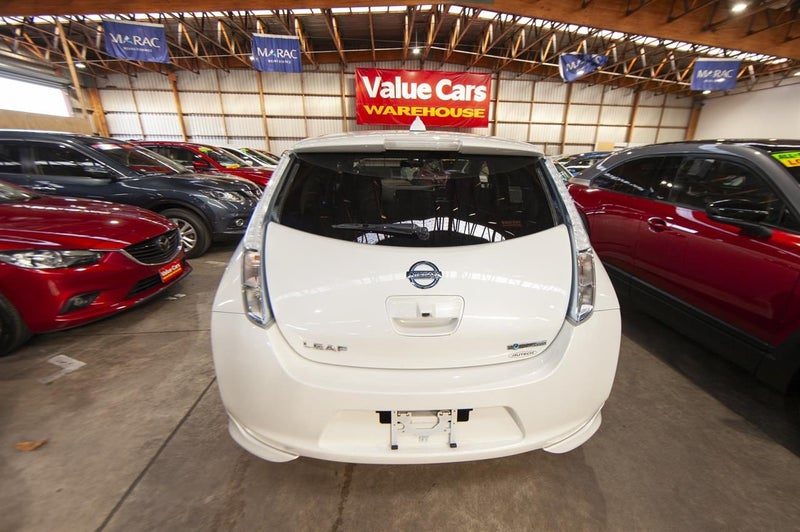 2014 Nissan Leaf X Aero Style, photo 2