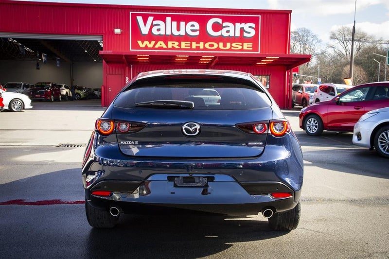 2023 Mazda 3 15C, photo 2