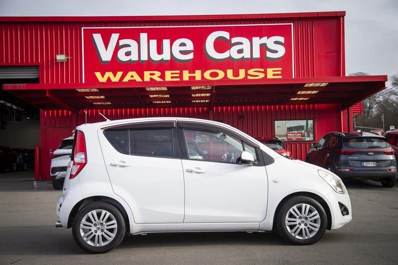2013 Suzuki Splash Base, photo 3