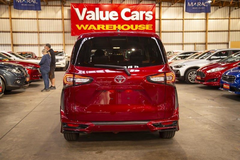 2019 Toyota Sienta G, photo 2