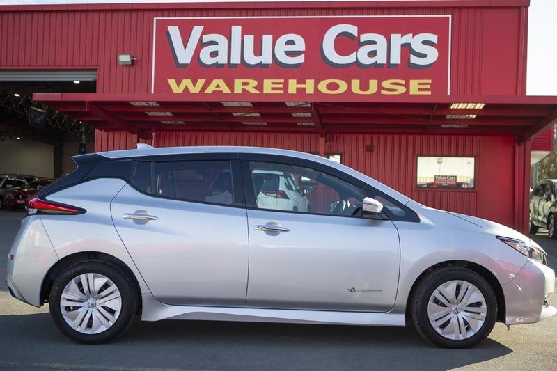 2020 Nissan Leaf S, photo 3