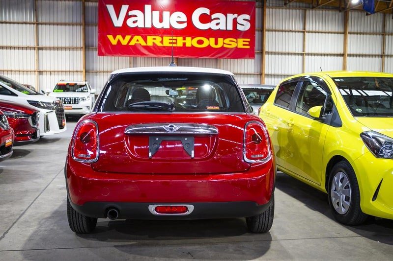 2016 MINI One, photo 2