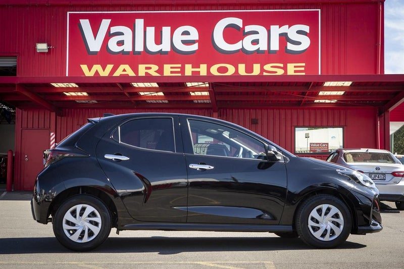 2023 Toyota Yaris G, photo 3
