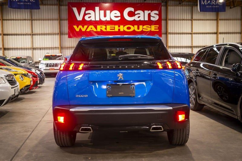 2021 Peugeot 2008 Allure, photo 2