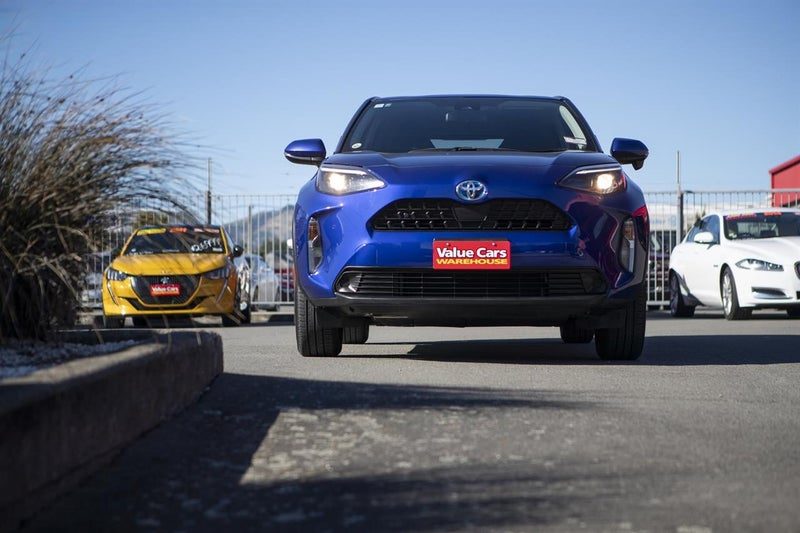 2021 Toyota Yaris Cross Hybrid X, photo 2