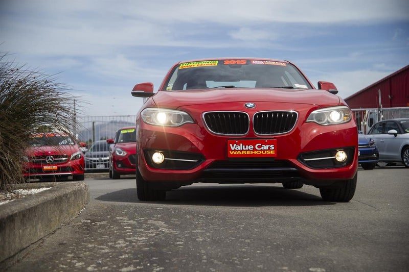 2015 BMW 220i Sport Coupe, photo 2
